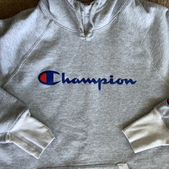 Champion ladies/girls hoodie -$17! - Picture 2 of 7
